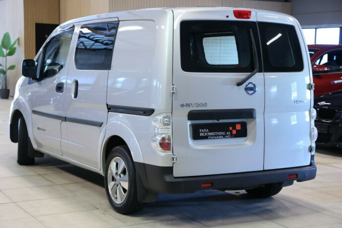 nissan-e-nv200-elektrisitet-2014-big-1