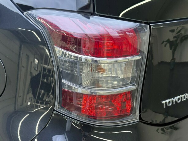 toyota-iq-bensin-2012-big-6