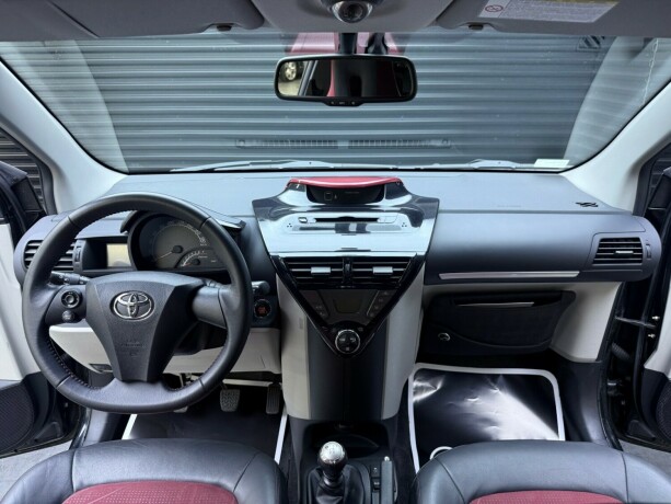 toyota-iq-bensin-2012-big-9
