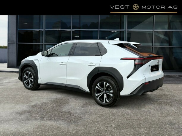 toyota-bz4x-elektrisitet-2023-big-4