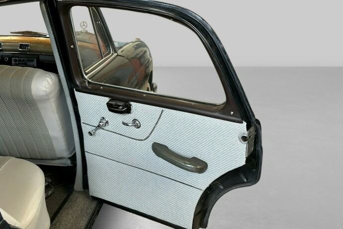 mercedes-benz-andre-bensin-1958-big-10