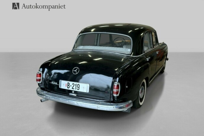 mercedes-benz-andre-bensin-1958-big-3