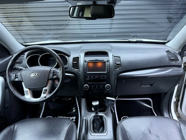 kia-sorento-diesel-2011-big-9
