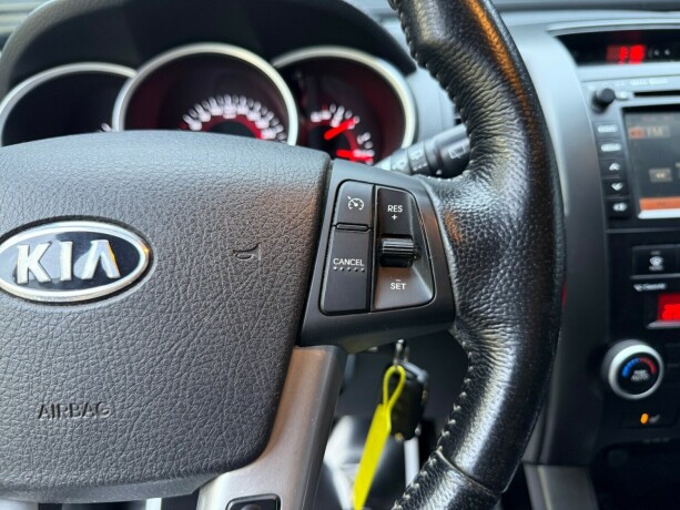 kia-sorento-diesel-2011-big-14