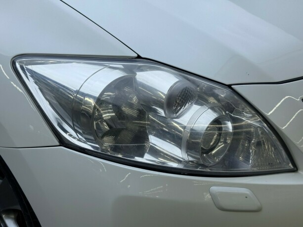 toyota-auris-bensin-2012-big-2