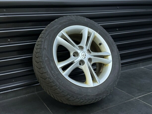 toyota-auris-bensin-2012-big-33