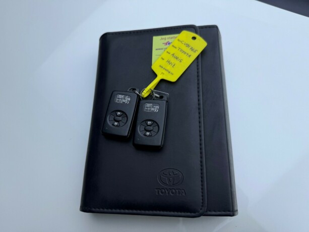 toyota-auris-bensin-2012-big-35