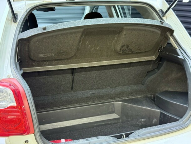 toyota-auris-bensin-2012-big-32