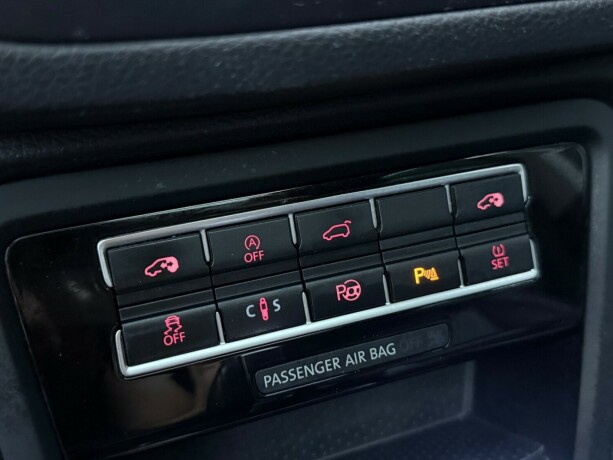 volkswagen-sharan-diesel-2011-big-27