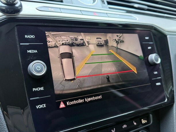 volkswagen-passat-elektrisitetbensin-2018-big-18