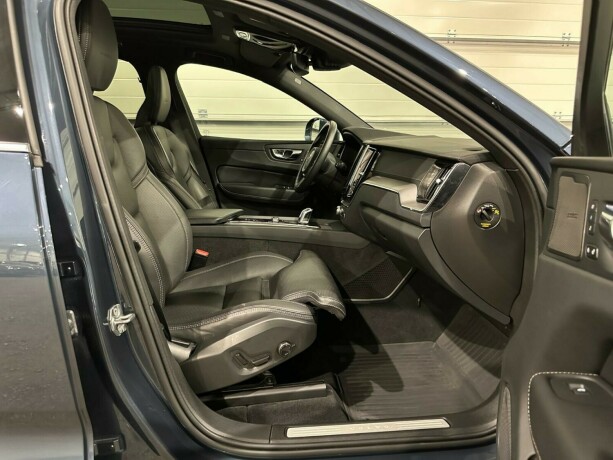 volvo-xc-60-elektrisitetbensin-2019-big-8