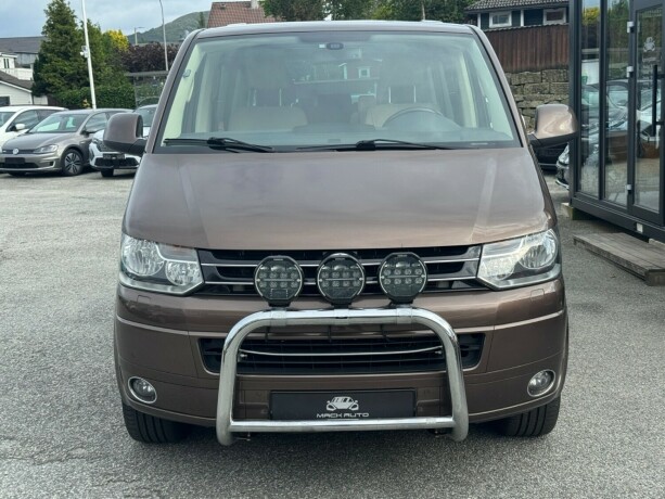 volkswagen-multivan-diesel-2010-big-1