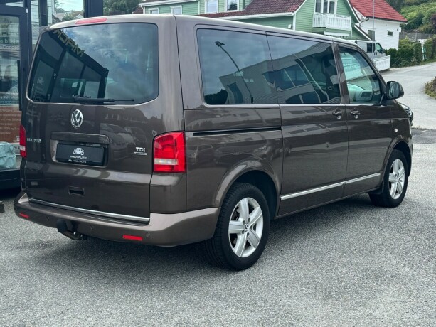volkswagen-multivan-diesel-2010-big-4