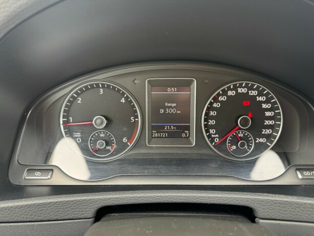 volkswagen-multivan-diesel-2010-big-13