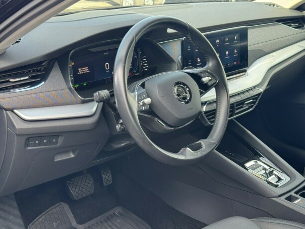 skoda-octavia-elektrisitetbensin-2021-big-15