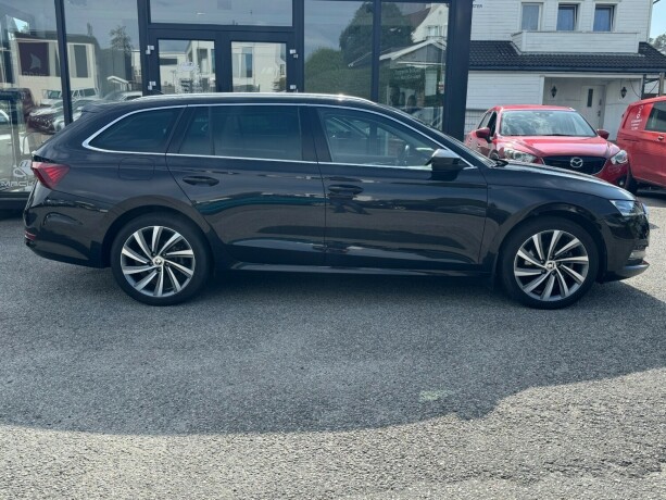 skoda-octavia-elektrisitetbensin-2021-big-3
