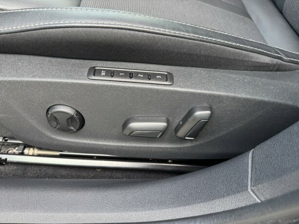 skoda-octavia-elektrisitetbensin-2021-big-17