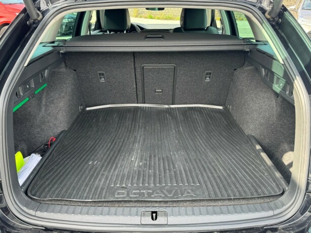 skoda-octavia-elektrisitetbensin-2021-big-6