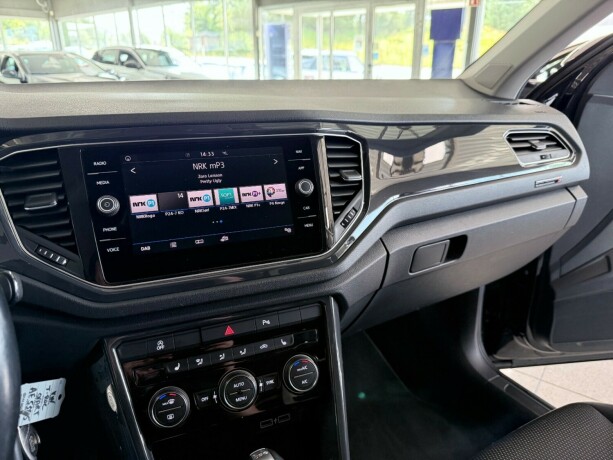 volkswagen-t-roc-diesel-2018-big-19