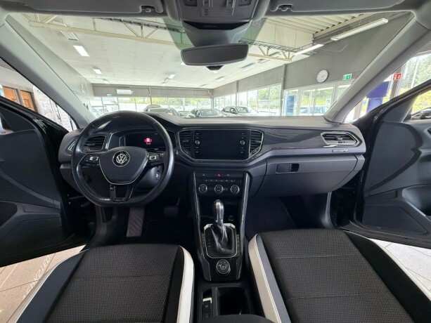 volkswagen-t-roc-diesel-2018-big-11