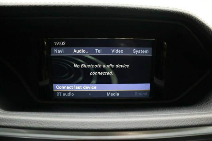 mercedes-benz-e-klasse-diesel-2011-big-36