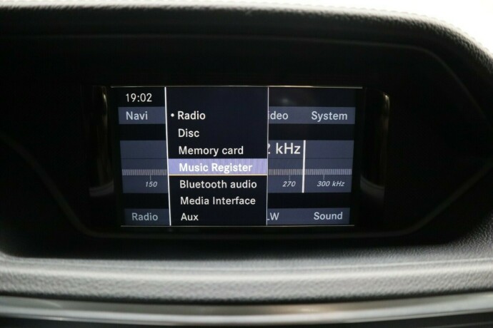 mercedes-benz-e-klasse-diesel-2011-big-35