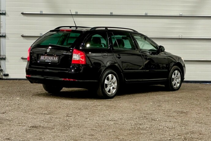 skoda-octavia-diesel-2010-big-2
