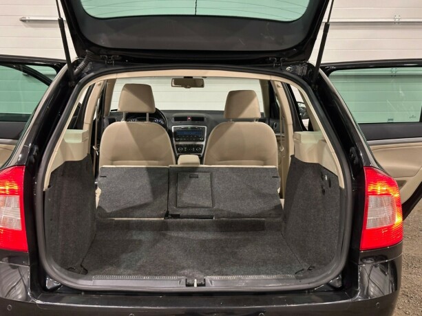skoda-octavia-diesel-2010-big-14