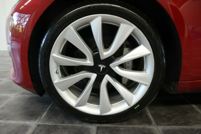tesla-model-3-elektrisitet-2019-big-17
