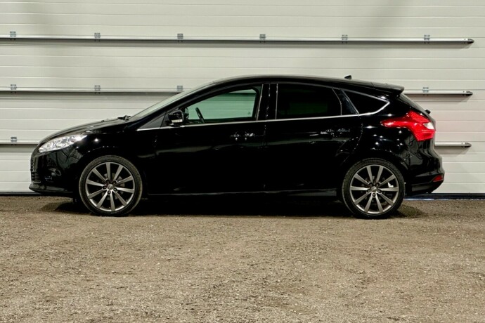 ford-focus-bensin-2012-big-3