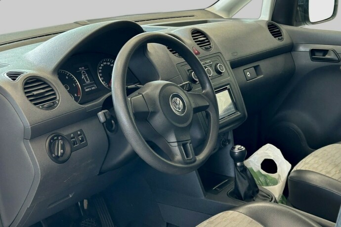 volkswagen-caddy-maxi-diesel-2011-big-9