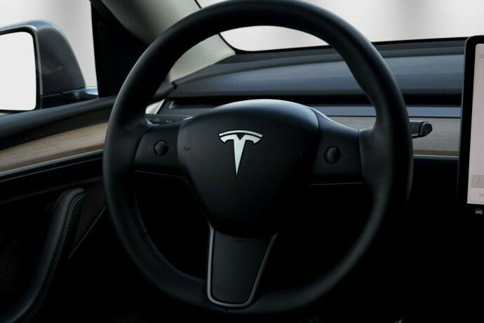 tesla-model-y-elektrisitet-2021-big-16