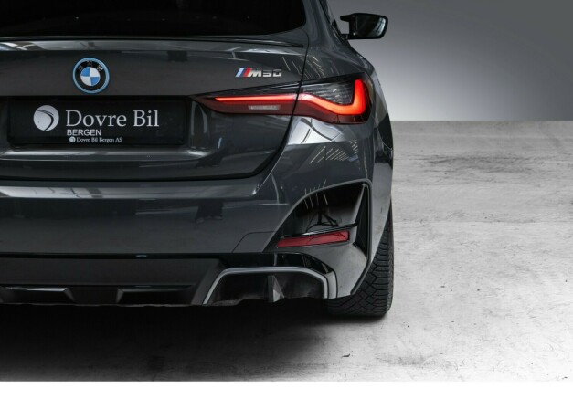 bmw-i4-m50-elektrisitet-2023-big-9