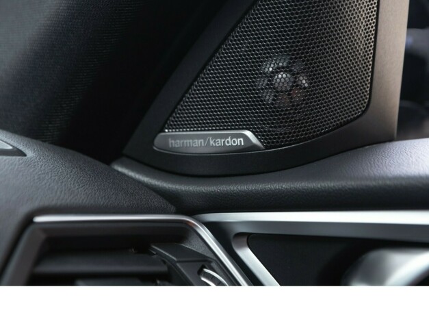 bmw-i4-m50-elektrisitet-2023-big-26