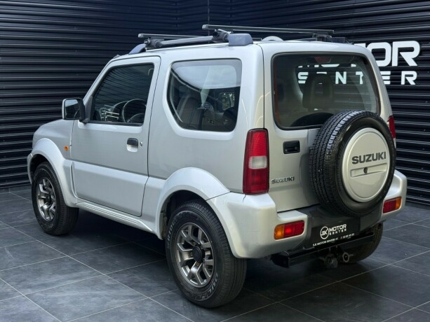 suzuki-jimny-bensin-2006-big-1