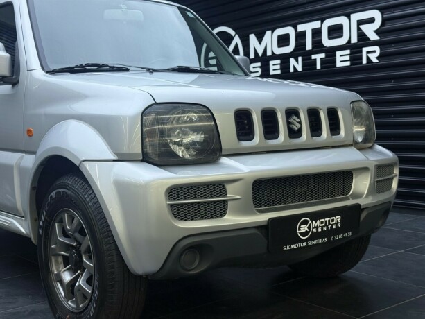 suzuki-jimny-bensin-2006-big-3