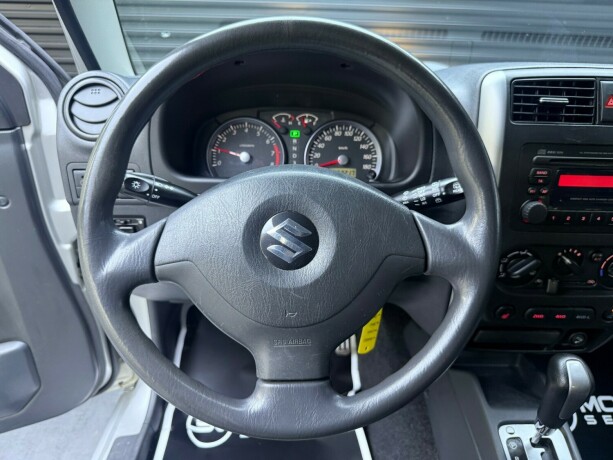 suzuki-jimny-bensin-2006-big-11