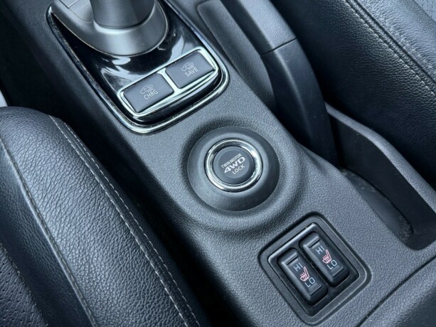 mitsubishi-outlander-elektrisitetbensin-2015-big-25