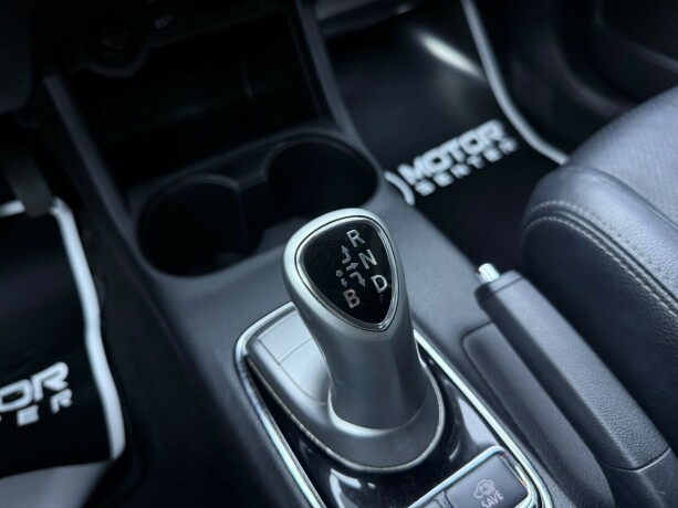 mitsubishi-outlander-elektrisitetbensin-2015-big-24