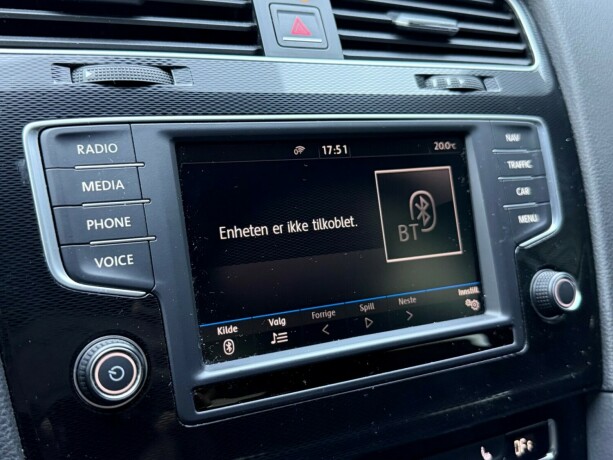 volkswagen-golf-elektrisitetbensin-2017-big-21
