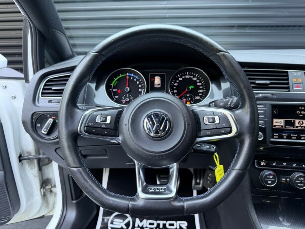 volkswagen-golf-elektrisitetbensin-2017-big-16