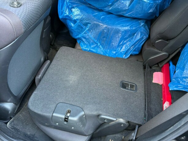 honda-civic-bensin-2011-big-29