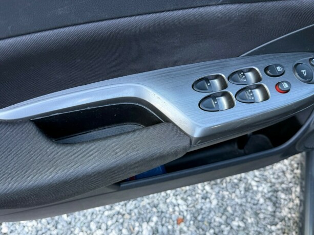honda-civic-bensin-2011-big-19