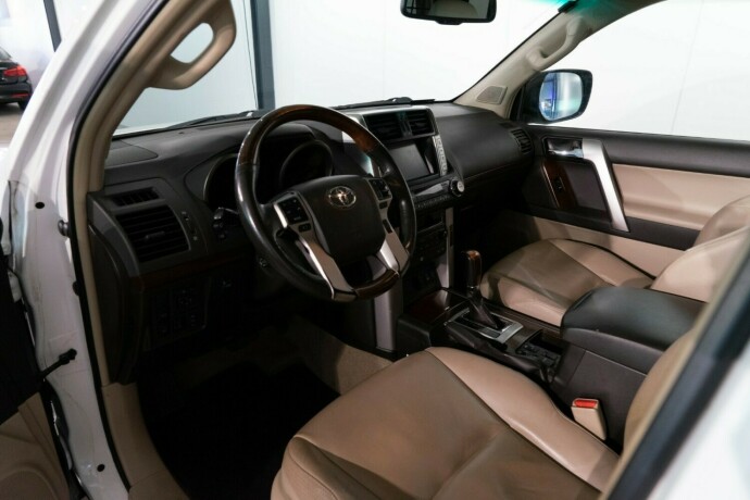 toyota-land-cruiser-diesel-2011-big-6