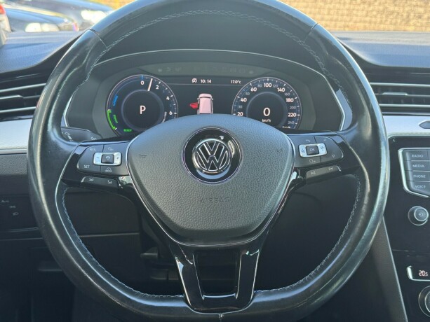 volkswagen-passat-elektrisitetbensin-2017-big-13