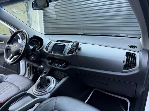kia-sportage-bensin-2015-big-11