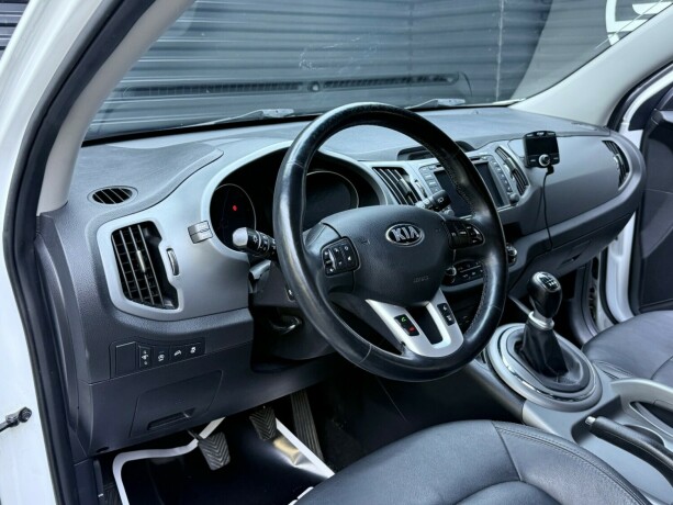 kia-sportage-bensin-2015-big-10