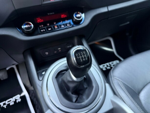 kia-sportage-bensin-2015-big-21