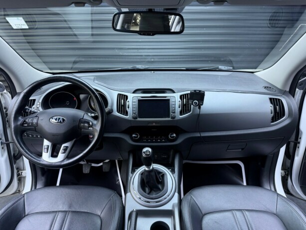 kia-sportage-bensin-2015-big-9