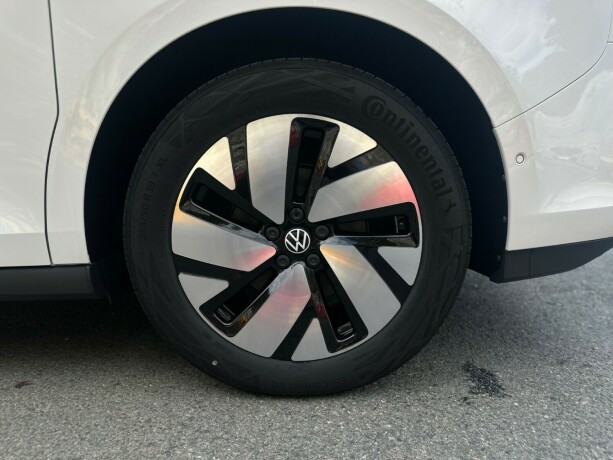 volkswagen-id-buzz-elektrisitet-2023-big-39